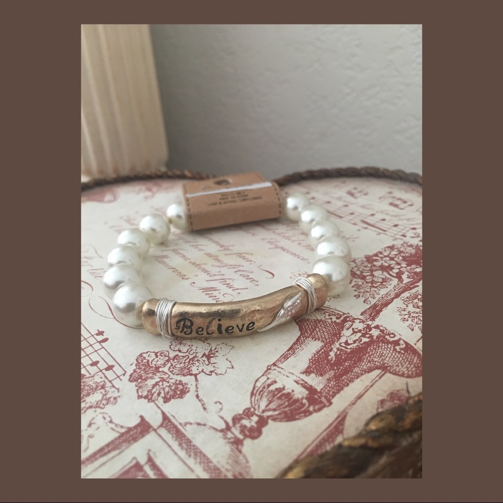 NWT Story by Davinci “Believe” Bracelet